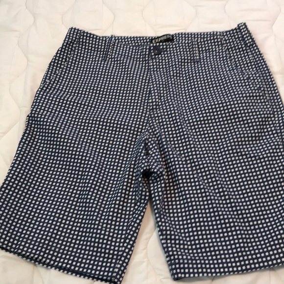 Express Size 30 Blue Dotted Cargo Shorts - Picture 1 of 3
